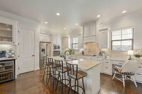 Northgate Nest Cozy & Convenient 2BR 3BA Office Steps from A&M - Image 5