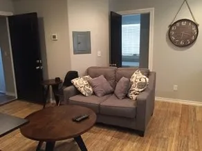 Gramercy Clubhouse Flat - Image 3