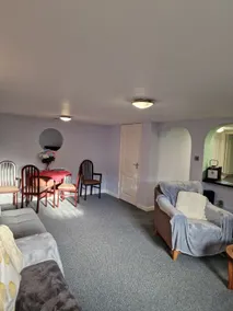 Lovely 1 bedroom apartment off road parking. - Image 5