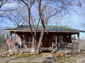 Cozy secluded cabin on top of a mountain ridge. - Image 3