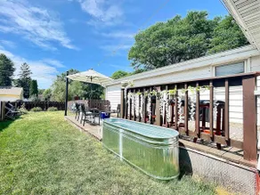 Near Lambeau • Fully Fenced Yard • Speakeasy • Sunroom • Cotton Candy Machine - Image 3
