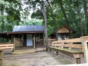 Öko-Hütte am Fluss - Umfangreiche Terrassenbereiche, privater Steg, privater schwimmender Steg - Image 4