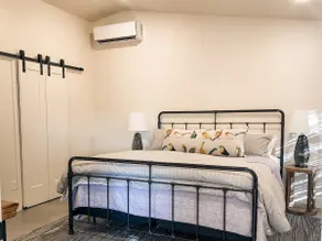 The Apple Valley House - Image 2