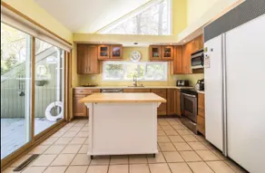 East Hampton Oasis - Image 4