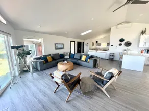 2BR Luxury Beachfront Retreat (Deck/Firepit/Beach) - Image 4