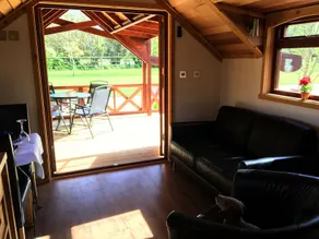 Lujo Cedar Lodge Nr Bath & Bristol - Image 2