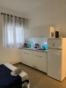 Adorable 1 bedroom vacation home in Netanya . - Image 4