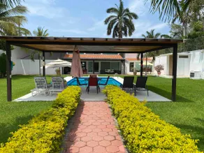 Spectacular 5 bedroom villa in the Diamante area - Image 3
