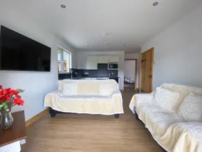 Poppys Place at The Hand Inn, Llanrhaeadr - Image 3