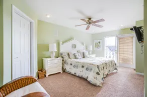Former Model Home w/pool. Pets OK. EV Charger! - Image 4