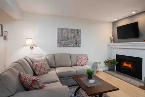 Hotel Chic - Home Comfort -Ski Easy. - Image 2