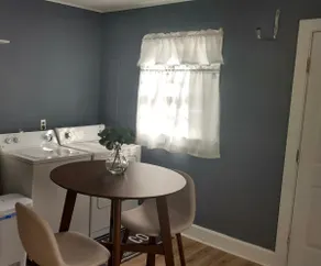 Cozy bungalow in coffee county - Image 5