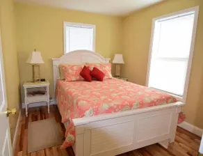 Quaint Cottage with Spectacular Views - Image 5