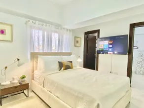 Lovely City Center Condo - Image 3