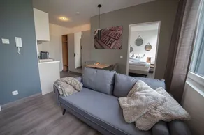 Tasteful city apartment in prime location - Image 5