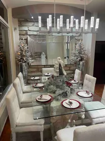 House inside the Golf Course - Image 2