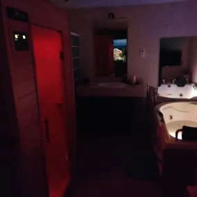 Rural Penthouse with Spa - Image 5