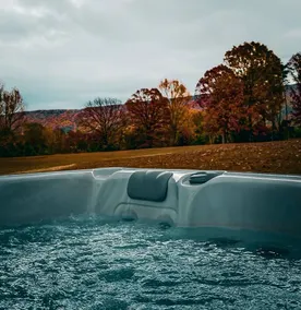 Stylish retreat w/ hot tub! - Image 3