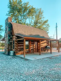 Cabin at CM Cattleco - Image 2
