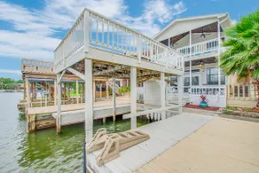 Waterfront w/dock on Lake Conroe Panoramic Views - Image 5