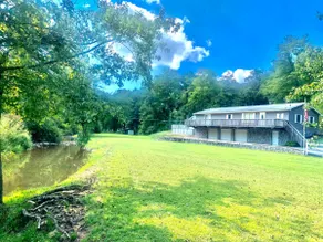 Hillside Getaway Near Hershey (3 Bed/3 Bath+Pool) - Image 5
