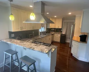Cheerful 4 bedroom home with all the updates - Image 2