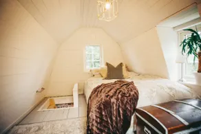 Unique homey cabin - Image 4