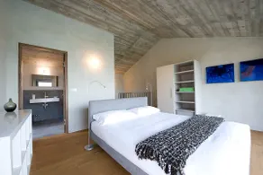 Stunning lake view, pool and parking - Green Unit - Image 2