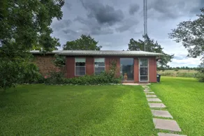 On Scenic 60-Acre Farm: Carmine Cottage w/ Porch - Image 3