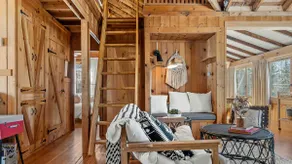 Hip Stockbridge Cabin - A stroll to the lake - Image 5