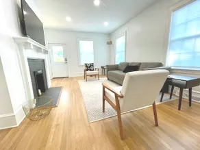 Luxury in ♡ of Mayberry | Full Kitchen | King Bed - Image 4
