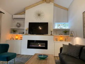 Upscale Getaway with the Comforts of City Living - Image 3