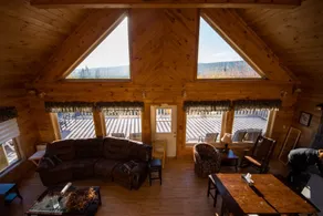 Broadleaf Mountain Chalet - Image 3