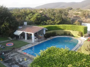 Private property, swimming pool, near Hacienda, garage - Image 2