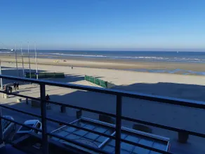 Malo beach apartment with exceptional views - Image 2