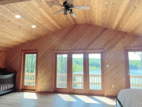 Spacious Pocono Lakefront Retreat w/ Amenities - Image 5