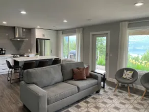 Blue Sky Suite - Your Shuswap Lakeview Getaway! - Image 2