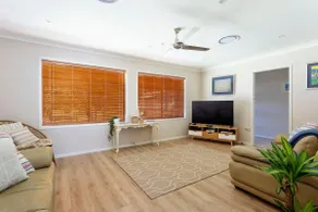 Beach House - Image 4
