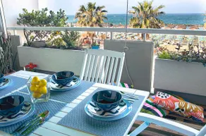 Beachfront house Montesilvanoconparkingprivato - Image 3