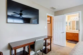 2 Master Suites/ Outdoor smoking area - Image 5