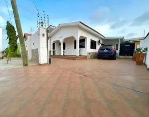 Entire 2 bedroom private house with Netflix + PS4 + Solar power back up system. - Image 5