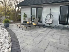 Cozy 2 Bedroom Lakeview Cottage - Image 5