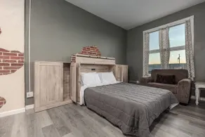 Jacobsen Luxury Loft - Image 4