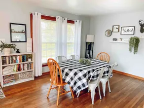 Spacious 3 bedroom home with plenty of green space - Image 3