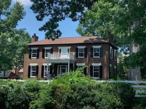 Boyd Harvey Main House & Carriage House by RedAwning - Image 2