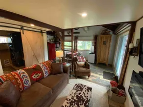 Beautiful Harrison Bunkhouse - Image 2