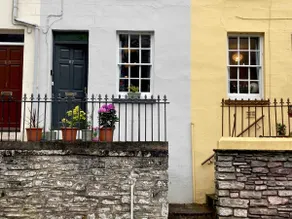Artistic and Intimate Cottage in Brecon - Image 2