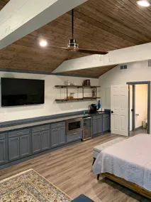 Salado Cottage Retreat near Downtown - Image 5