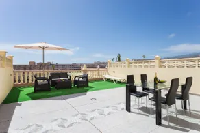 Hard Rock apartment with garage on the sea - Image 4