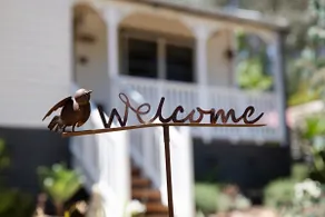 Spring Creek Cottage Hepburn - Secluded Pet Haven - Image 3
